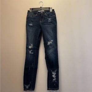 KanCan dark wash ripped skinny jeans. Size 0/23